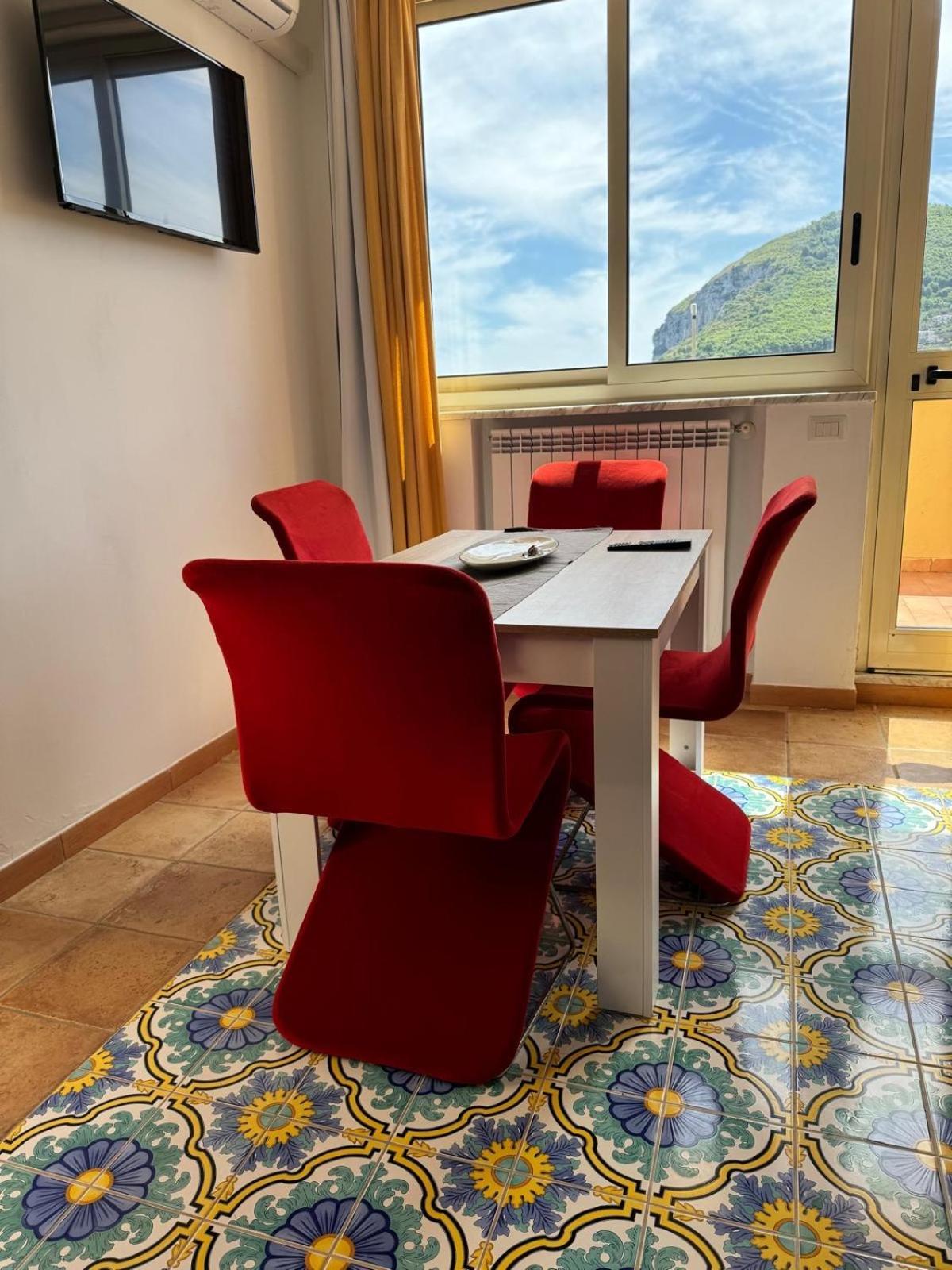 Sirenai Apartment Colli di Fontanelle Oda fotoğraf